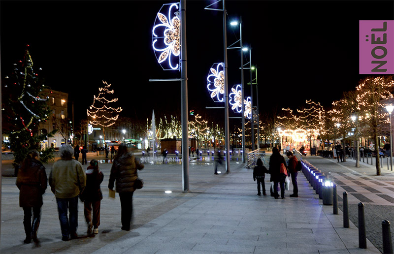A Albi, la quasi-totalité des illuminations de Noël est louée par la municipalité. Les atouts de la location