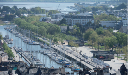 Offrir un moyen supplémentaire de déplacement un peu plus en accord avec la topographie de la ville. Ici, on pédale sans effort !