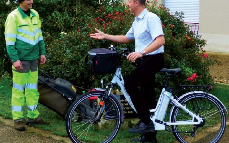 Son véhicule de service est un vélo !