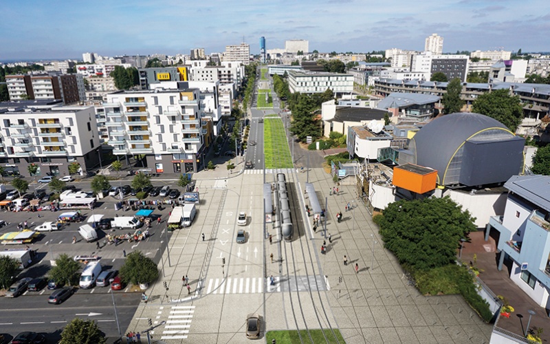 Caen la mer met à l'essai la végétalisation de son tramway