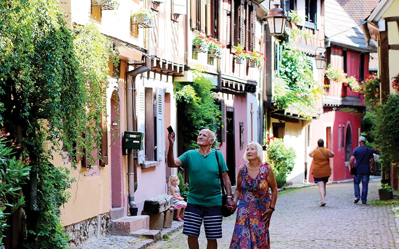 Des auberges multi-services au secours des villages