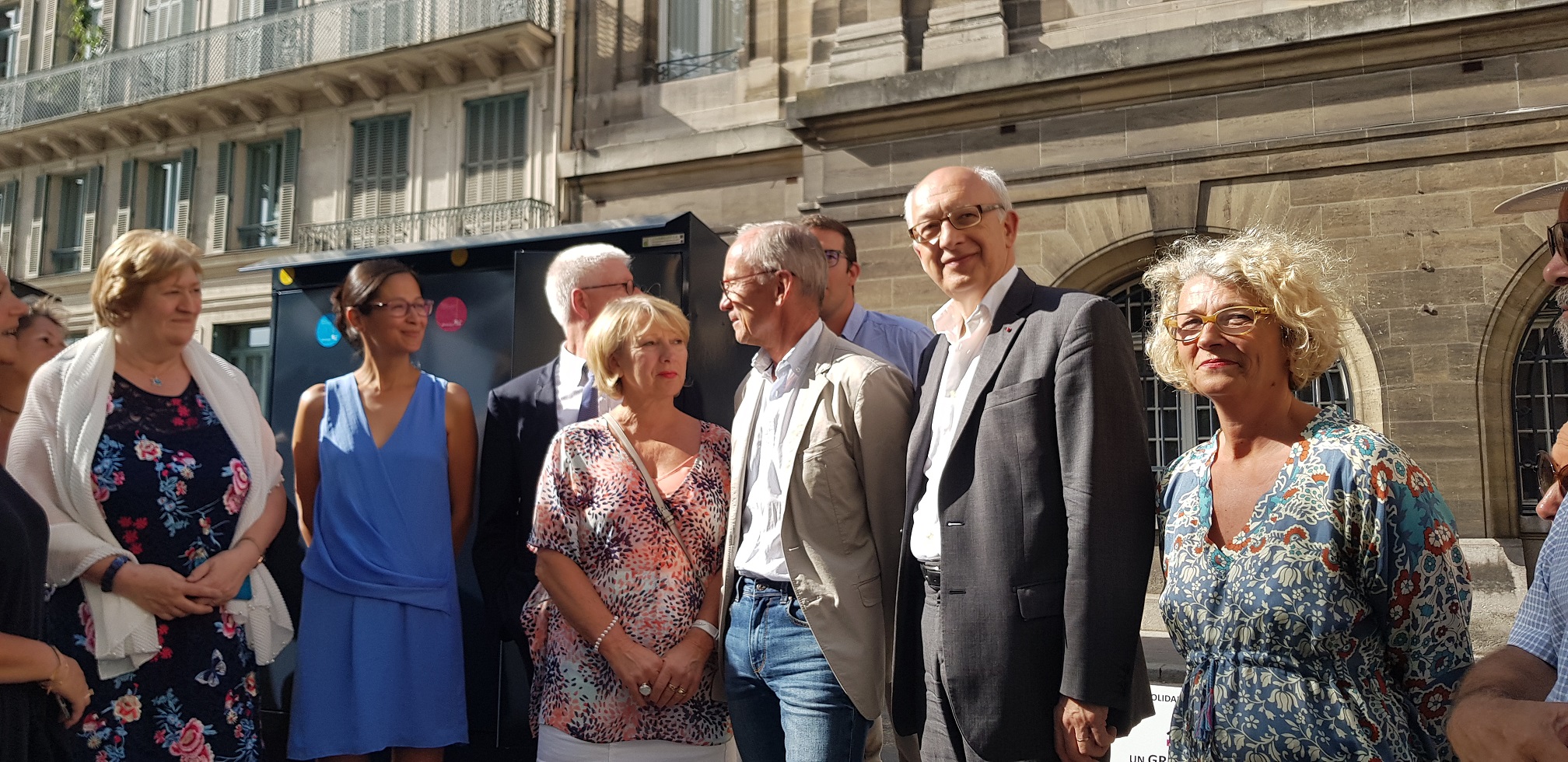 Des vestiaires solidaires installés à Rouen