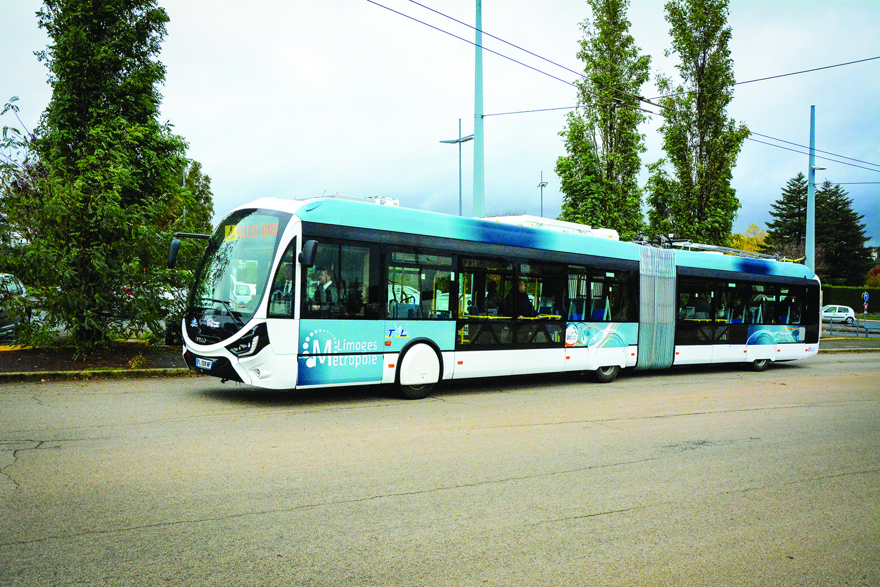 LIMOGES METROPOLE : DES TROLLEYS-BUS ENCORE PLUS PROPRES CIRCULENT DANS L'AGGLOMERATION